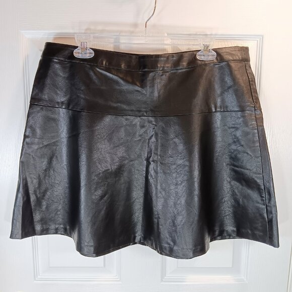Reitmans Black Faux Leather Mini Skirt Flare Women's Petite Plus Size 14 - Picture 14 of 14